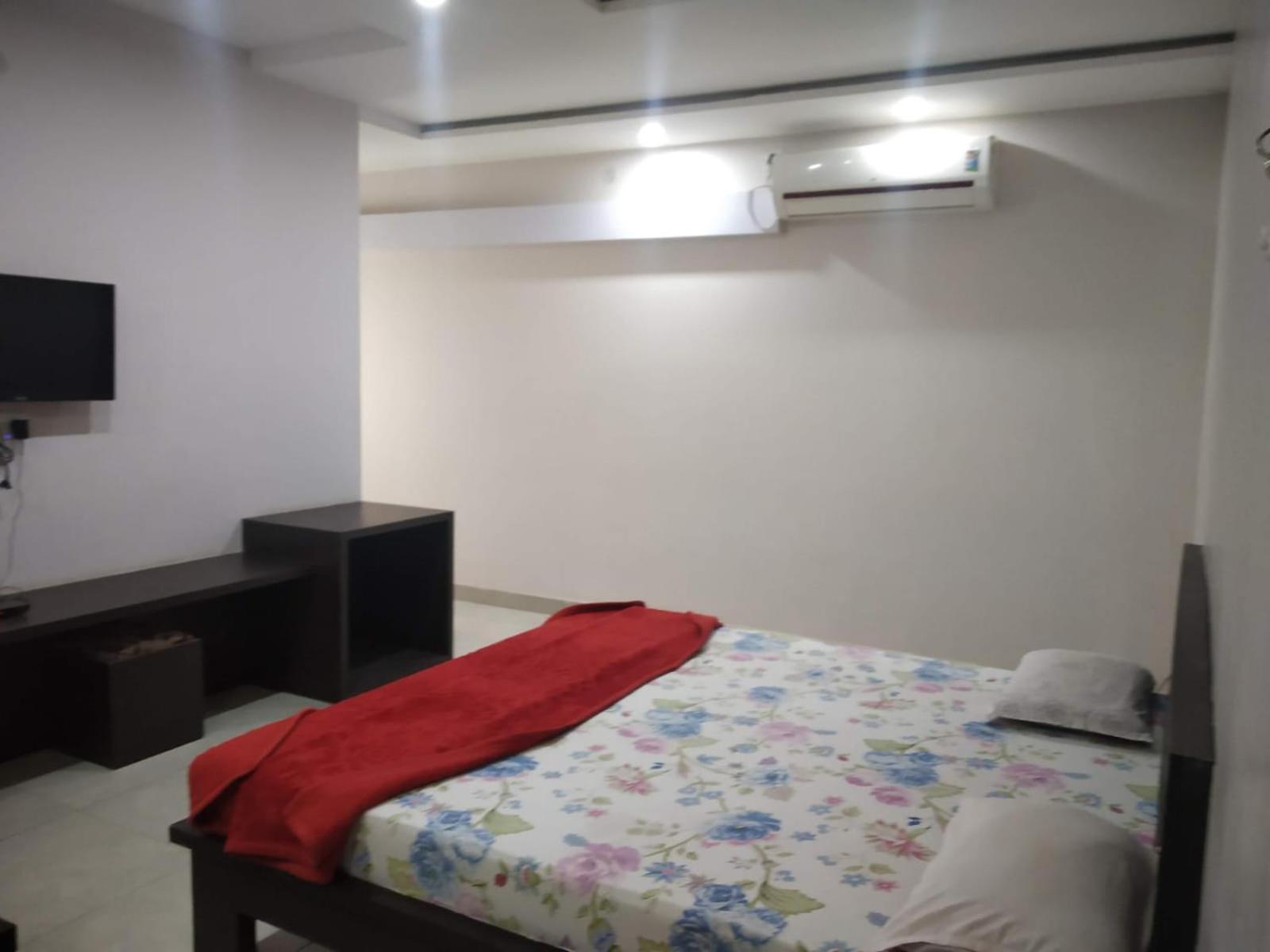 Hotel Indraprasth Balangir Kültér fotó